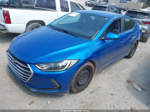 5NPD84LF2HH030732 2017 HYUNDAI ELANTRA - Image 2