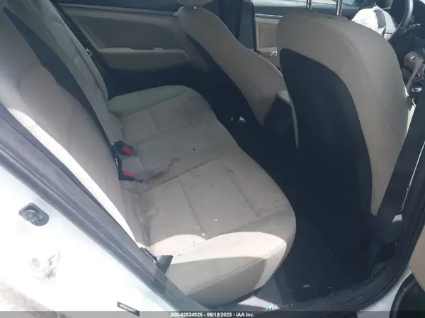 5NPD84LF2HH031878 2017 HYUNDAI ELANTRA - Image 8