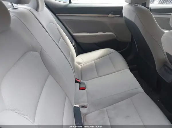 5NPD84LF2HH032223 2017 HYUNDAI ELANTRA - Image 8