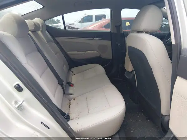 5NPD84LF2HH033646 2017 HYUNDAI ELANTRA - Image 8