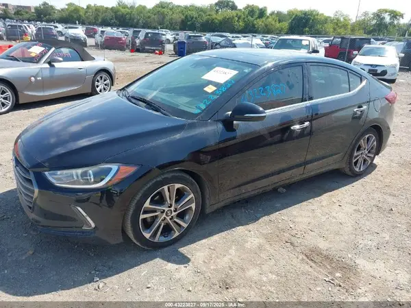 5NPD84LF2HH035817 2017 HYUNDAI ELANTRA - Image 2