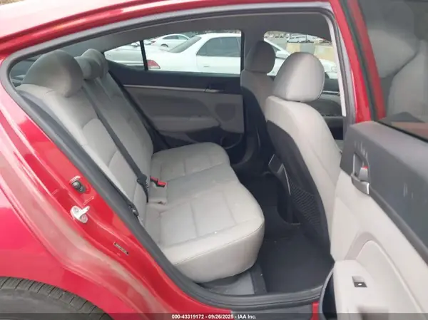 5NPD84LF2HH037843 2017 HYUNDAI ELANTRA - Image 8