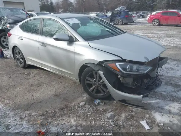 5NPD84LF2HH039219 2017 HYUNDAI ELANTRA - Image 1