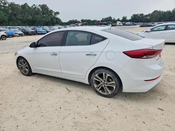 5NPD84LF2HH040161 2017 HYUNDAI ELANTRA - Image 2