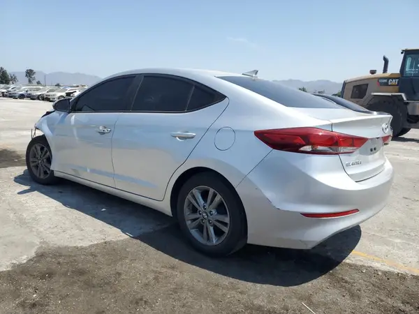 5NPD84LF2HH044453 2017 HYUNDAI ELANTRA - Image 2