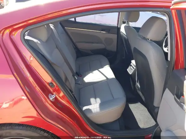 5NPD84LF2HH044632 2017 HYUNDAI ELANTRA - Image 8