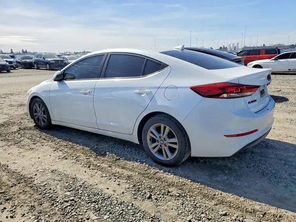 5NPD84LF2HH049880 2017 HYUNDAI ELANTRA - Image 2