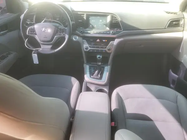 5NPD84LF2HH050110 2017 HYUNDAI ELANTRA - Image 8