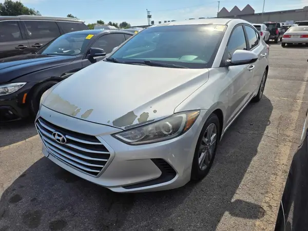 5NPD84LF2HH050429 2017 HYUNDAI ELANTRA - Image 2