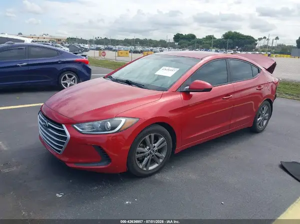 5NPD84LF2HH054318 2017 HYUNDAI ELANTRA - Image 2