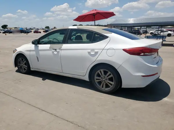 5NPD84LF2HH056084 2017 HYUNDAI ELANTRA - Image 2
