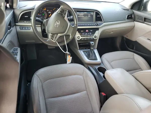 5NPD84LF2HH057008 2017 HYUNDAI ELANTRA - Image 8