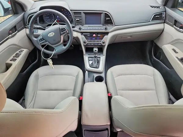 5NPD84LF2HH057543 2017 HYUNDAI ELANTRA - Image 8