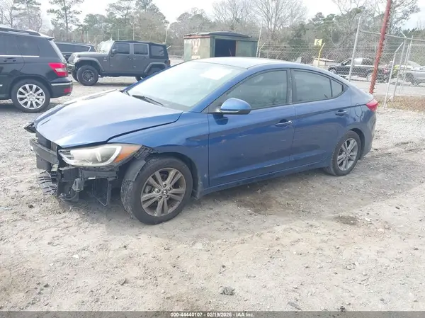 5NPD84LF2HH058790 2017 HYUNDAI ELANTRA - Image 2