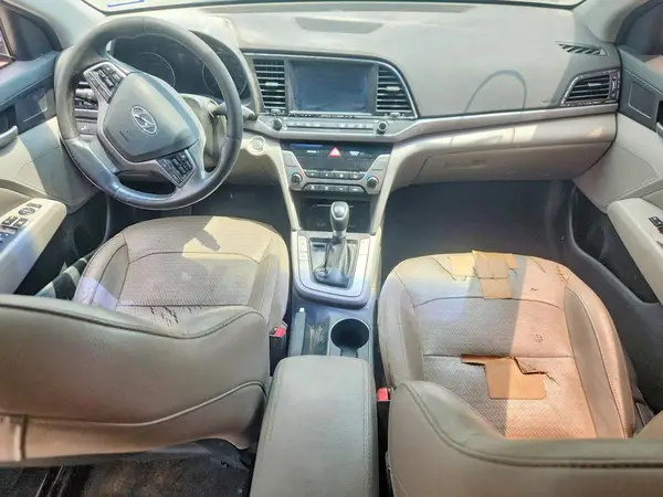5NPD84LF2HH061480 2017 HYUNDAI ELANTRA - Image 8