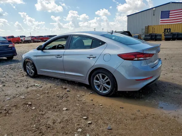 5NPD84LF2HH062497 2017 HYUNDAI ELANTRA - Image 2