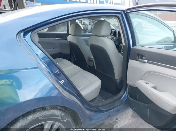 5NPD84LF2HH064511 2017 HYUNDAI ELANTRA - Image 8