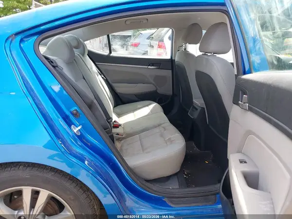 5NPD84LF2HH064959 2017 HYUNDAI ELANTRA - Image 8