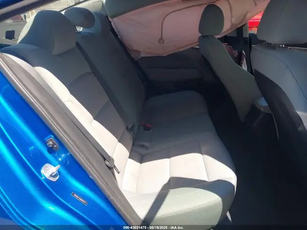 5NPD84LF2HH065979 2017 HYUNDAI ELANTRA - Image 8