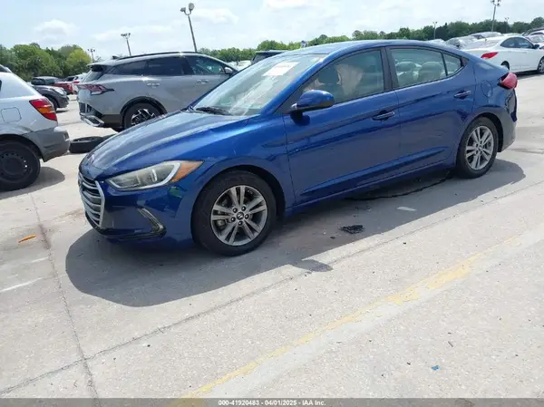 5NPD84LF2HH066162 2017 HYUNDAI ELANTRA - Image 2