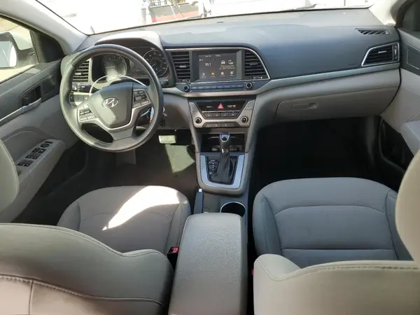5NPD84LF2HH075749 2017 HYUNDAI ELANTRA - Image 8