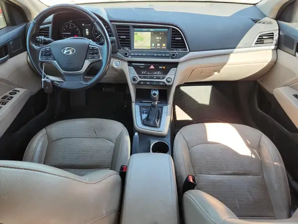5NPD84LF2HH076190 2017 HYUNDAI ELANTRA - Image 8