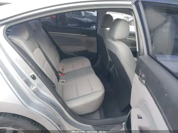 5NPD84LF2HH080532 2017 HYUNDAI ELANTRA - Image 8