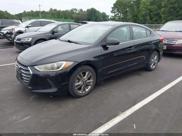 5NPD84LF2HH080580 2017 HYUNDAI ELANTRA - Image 2