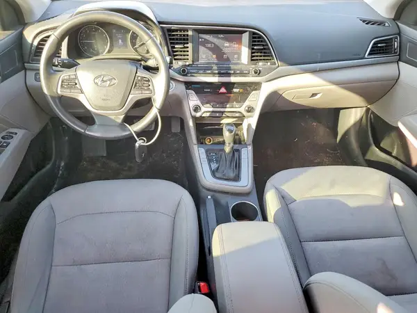 5NPD84LF2HH082412 2017 HYUNDAI ELANTRA - Image 8