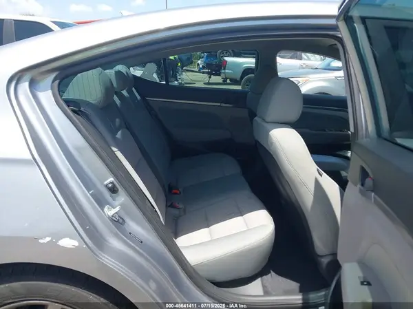 5NPD84LF2HH085939 2017 HYUNDAI ELANTRA - Image 8