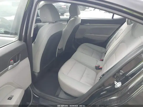 5NPD84LF2HH086492 2017 HYUNDAI ELANTRA - Image 8