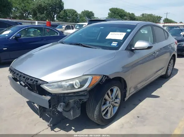5NPD84LF2HH087495 2017 HYUNDAI ELANTRA - Image 2