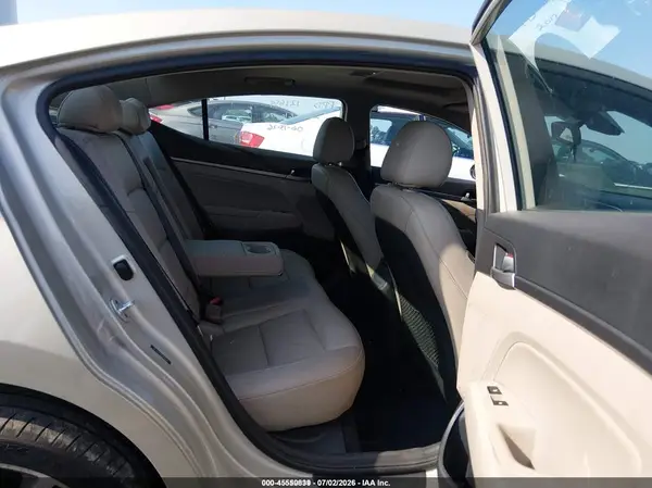 5NPD84LF2HH088114 2017 HYUNDAI ELANTRA - Image 8