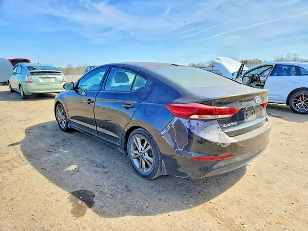 5NPD84LF2HH090297 2017 HYUNDAI ELANTRA - Image 2