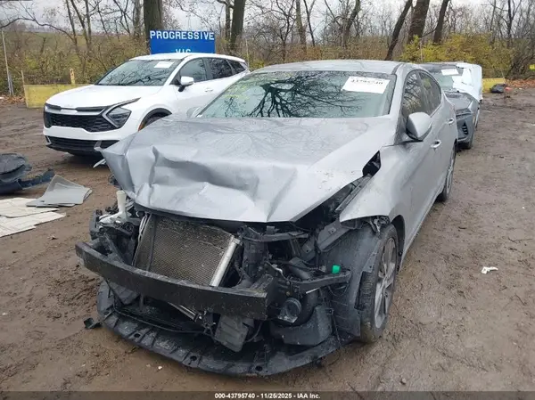 5NPD84LF2HH094446 2017 HYUNDAI ELANTRA - Image 2