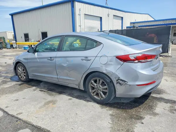 5NPD84LF2HH096570 2017 HYUNDAI ELANTRA - Image 2