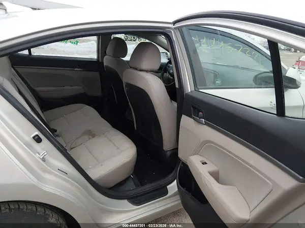 5NPD84LF2HH097783 2017 HYUNDAI ELANTRA - Image 8
