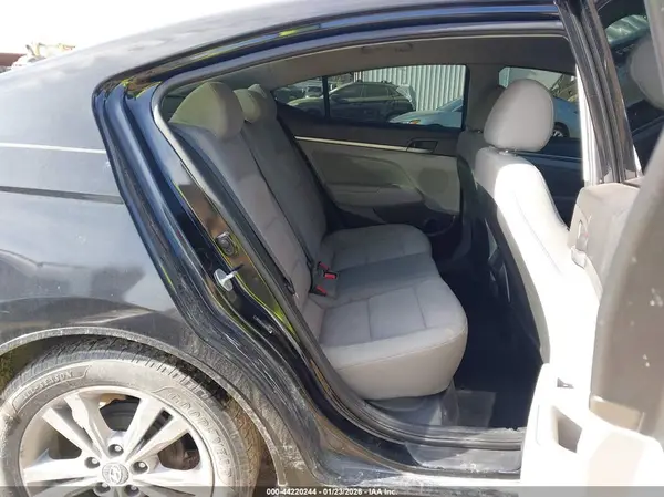 5NPD84LF2HH098786 2017 HYUNDAI ELANTRA - Image 8