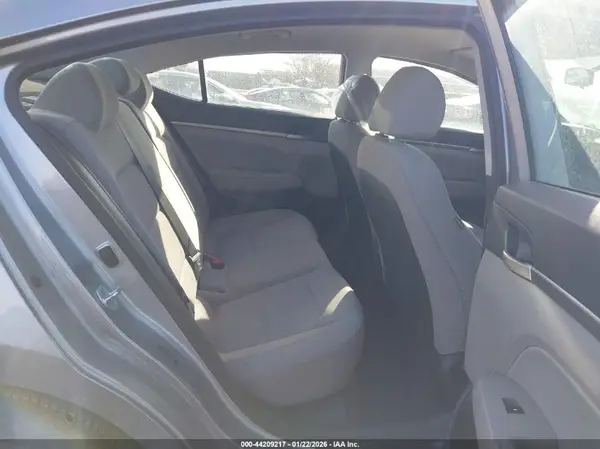 5NPD84LF2HH099548 2017 HYUNDAI ELANTRA - Image 8