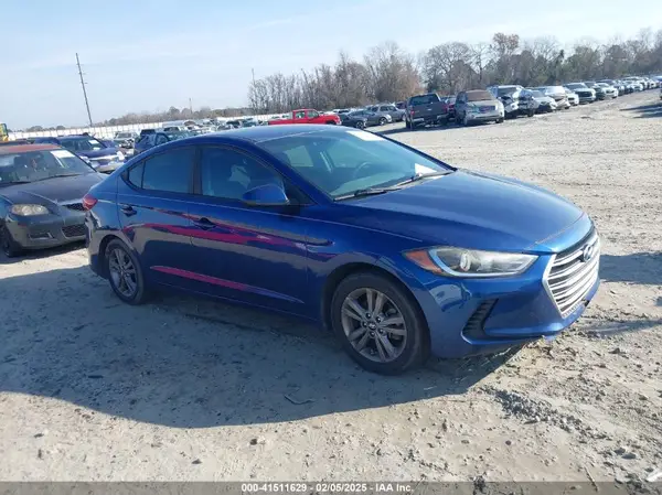 5NPD84LF2HH103274 2017 HYUNDAI ELANTRA - Image 1