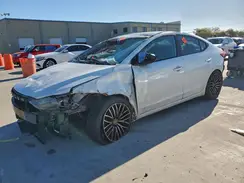 5NPD84LF2HH104697 2017 HYUNDAI ELANTRA