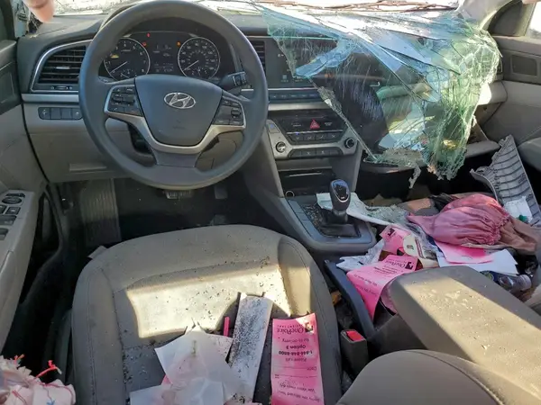 5NPD84LF2HH104697 2017 HYUNDAI ELANTRA - Image 8