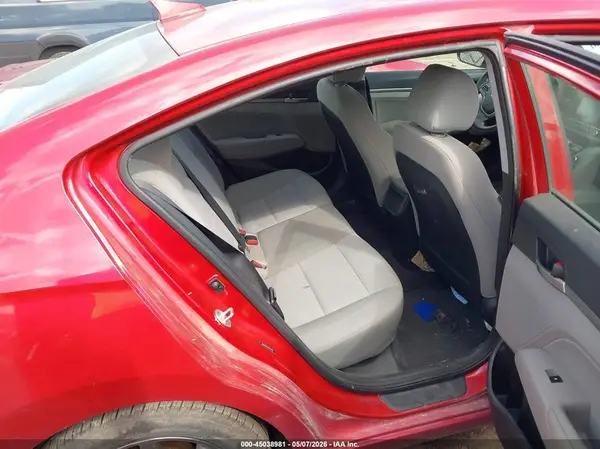 5NPD84LF2HH104764 2017 HYUNDAI ELANTRA - Image 8