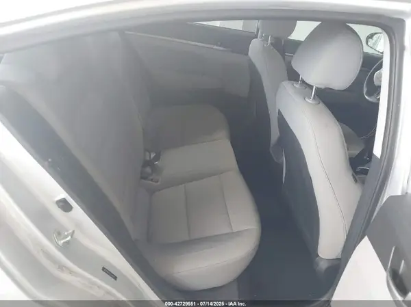 5NPD84LF2HH106014 2017 HYUNDAI ELANTRA - Image 8