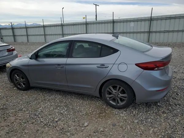 5NPD84LF2HH106255 2017 HYUNDAI ELANTRA - Image 2