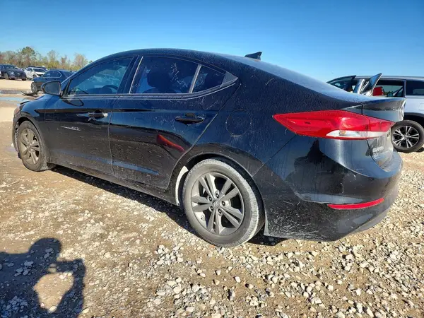 5NPD84LF2HH108572 2017 HYUNDAI ELANTRA - Image 2