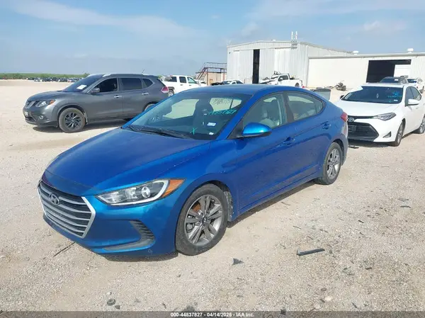 5NPD84LF2HH108779 2017 HYUNDAI ELANTRA - Image 2