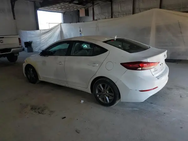 5NPD84LF2HH109883 2017 HYUNDAI ELANTRA - Image 2