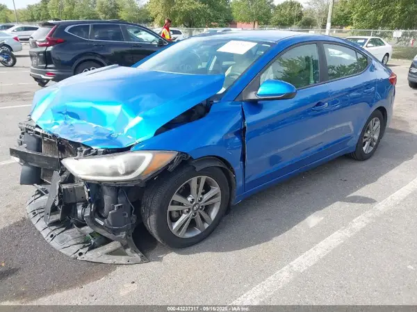 5NPD84LF2HH117451 2017 HYUNDAI ELANTRA - Image 2