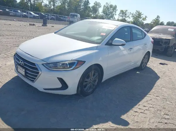 5NPD84LF2HH122326 2017 HYUNDAI ELANTRA - Image 2
